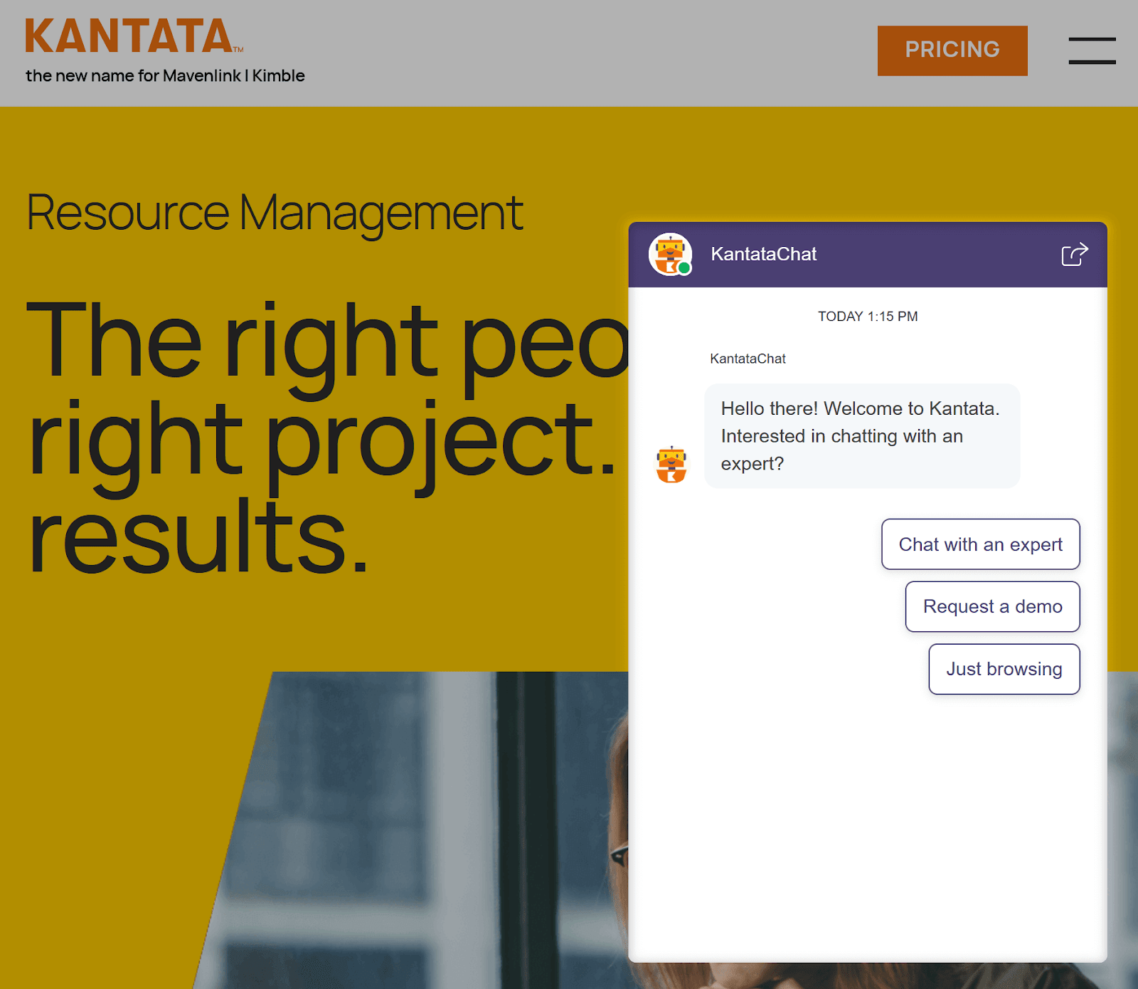 Live chat window on Kantata with options to chat with an expert, request a demo, or to continue browsing.